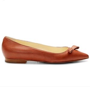 Gently Worn Sarah Flint Natalie Flats
As seen on Megan Markle